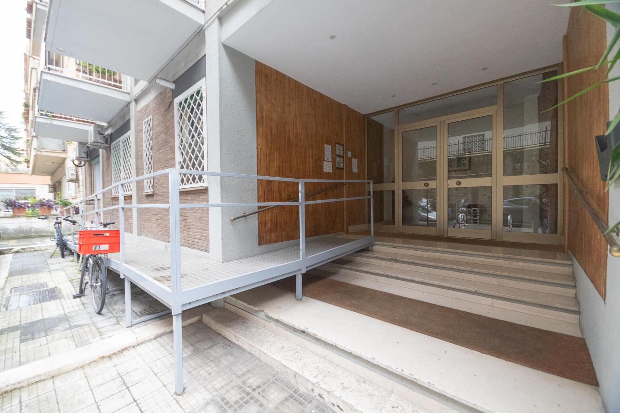 Le Piazze Di Roma Sweet Apartment Bagian luar foto
